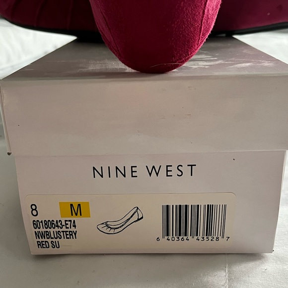 Nine West Suede Ballet Flat Round Toe - Red - Size 8 - Picture 4 of 4
